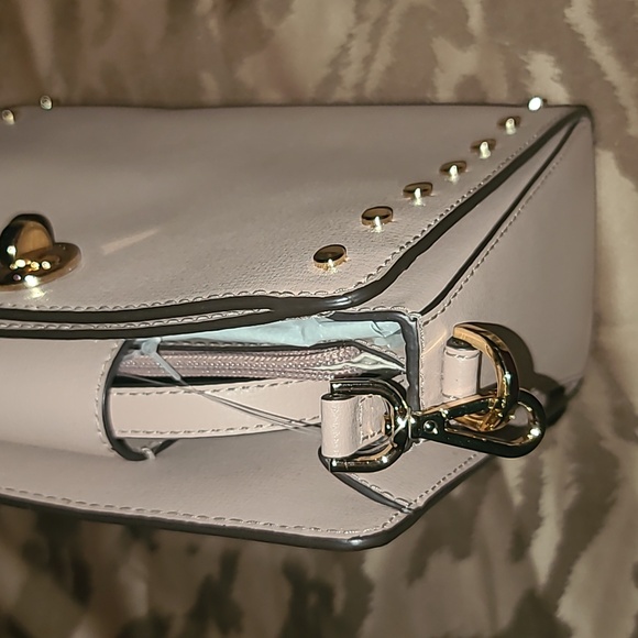MICHAEL Kors Purse - Picture 14 of 17